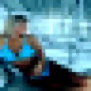 Chloe, 22 ans, connectée à Aix-les-Bains pour un rencontre adulte