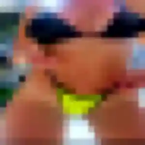 Sexy Perrine, 21 ans à Apt - la contacter