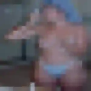 Photo perso de Ulrike, 31 ans à Auriol - plan discret