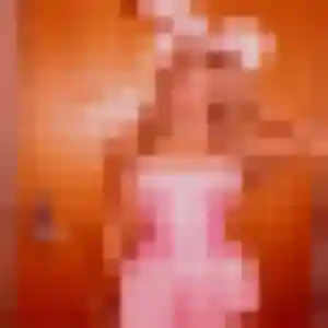 Wilhelmine, 20 ans, connectée à Basse-Terre pour une rencontre coquine
