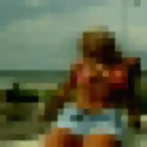 Charline, 19 ans, en ligne à Baud pour une rencontre coquine