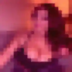 Photo de Cecile à Beaurepaire (27 ans) - rencontre adulte anonyme
