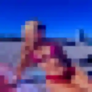 Karen (20 ans) à Bergerac attend un rencontre adulte maintenant