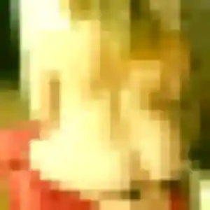 Julie, 19 ans, cherche un rencontre adulte à Brech