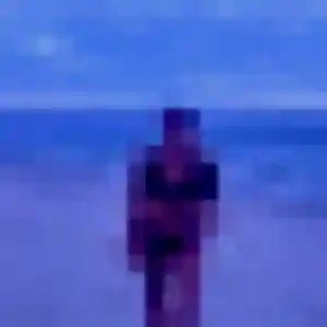 Sonia (33 ans) à Cassis attend une rencontre rapidement