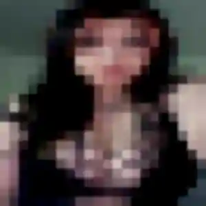 Yasmina, femme de 26 ans veut rencontre adulte à Challans