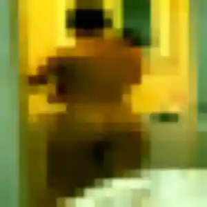 Sarah, 36 ans, en ligne à Chambourcy pour un rencontre adulte
