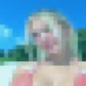 Kenza, 29 ans, connectée à Chantonnay pour un rencontre adulte