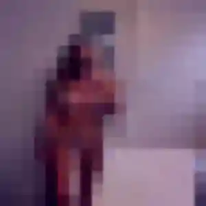 Iris, femme de 26 ans cherche rencontre adulte à Châtel-Guyon