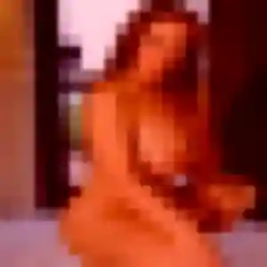 Agnes (24 ans) à Chessy propose un rencontre adulte maintenant