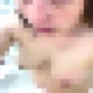 Rebecca, 29 ans, connectée à Cogolin pour un rencontre adulte
