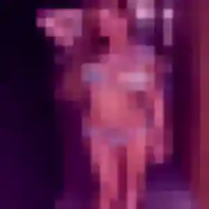 Vicky de Coulogne, 29 ans - rencontre adulte discret