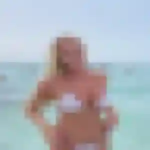 Suzanne, 19 ans, disponible à Cranves-Sales pour un rencontre adulte