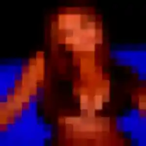 Theresa, 35 ans, connectée à Cuges-les-Pins pour un rencontre adulte
