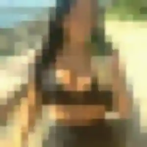 Ghislaine, 45 ans, connectée à Divonne-les-Bains pour une rencontre coquine