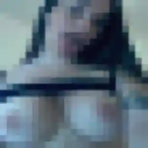 Leana, 22 ans, disponible à Eaunes pour une rencontre coquine