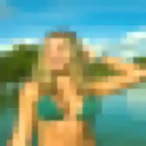 Charmante Naomi, 31 ans à Évron - voir sa photo