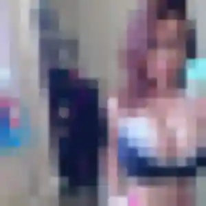 Hajar, 35 ans, connectée à Fécamp pour une rencontre coquine