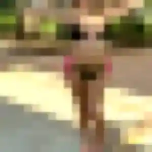 Photo de Josiane à Feyzin (19 ans) - rencontre adulte discret