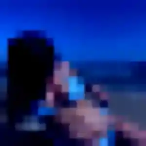 Contacte Dina, 31 ans à La Celle-Saint-Cloud gratuitement
