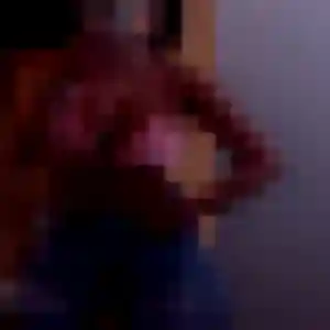 Belle Lola, 22 ans à Lacanau - voir sa photo