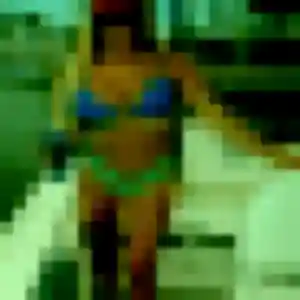 Violette, femme de 29 ans propose rencontre adulte à Les Pennes-Mirabeau