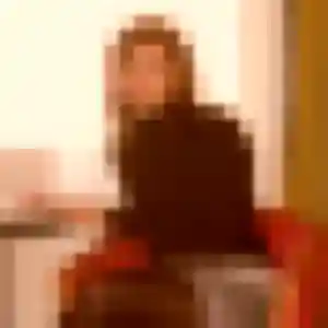 Photo privée de Meriem, 29 ans à Levallois-Perret - plan discret