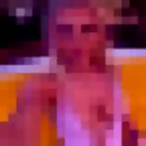 Rania, 19 ans, connectée à Mazan pour une rencontre coquine