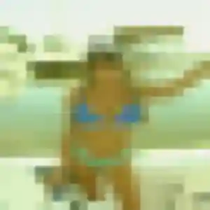 Garance, 22 ans, connectée à Merville pour un rencontre adulte