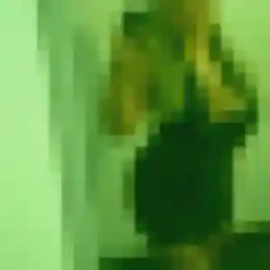 Salome, 22 ans, en ligne à Mesnils-sur-Iton pour un rencontre adulte