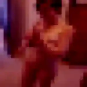 Leana, 26 ans, dispo pour rencontre adulte à Montataire