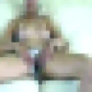 Delia, 30 ans, connectée à Montpon-Ménestérol pour un rencontre adulte