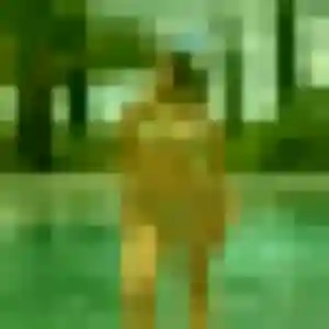 Hajar, 22 ans, connectée à Nanterre pour un rencontre adulte