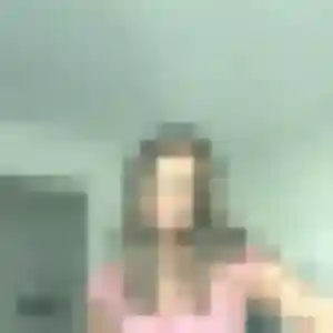 Alicia, 20 ans, connectée à Nogent-sur-Seine pour un rencontre adulte