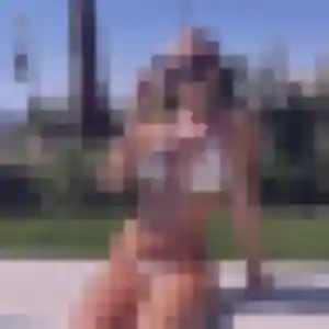 Photo privée de Leila, 25 ans à Noyal-Châtillon-sur-Seiche - rencontre coquine
