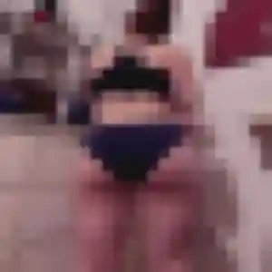 Sabine, 26 ans, en ligne à Paray-le-Monial pour un rencontre adulte