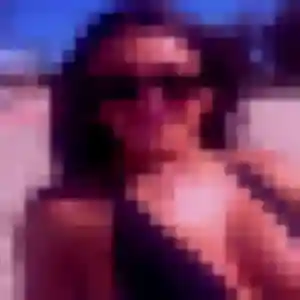 Leila, 27 ans, connectée à Pessac pour une rencontre coquine