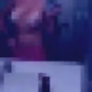 Julie de Peymeinade, 19 ans - rencontre adulte discret