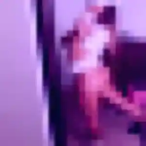 Alice, 25 ans, cherche un rencontre adulte à Peyrolles-en-Provence