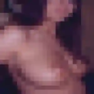 Lou-Anne (34 ans) à Ploudalmézeau cherche un rencontre adulte maintenant