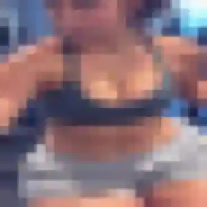 Rejoins Lena, 26 ans à Pluneret gratuitement