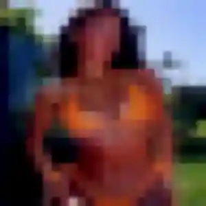 Rejoins Sylvie, 19 ans à Pont-Saint-Martin gratuitement