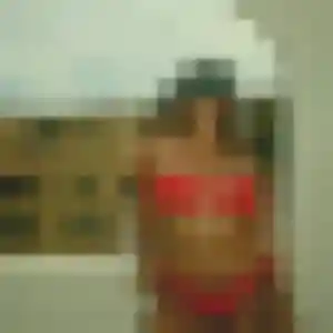 Contacte Yasmine, 28 ans à Rambervillers gratuitement