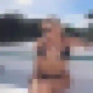 Ghislaine, 21 ans, connectée à Saint-Dié-des-Vosges pour un rencontre adulte