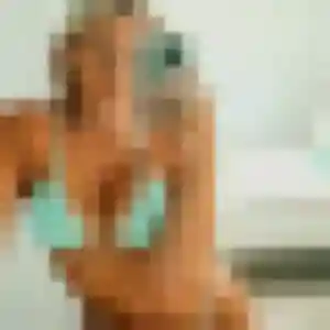 Christine, 28 ans, dispo pour rencontre adulte à Saint-Fargeau-Ponthierry