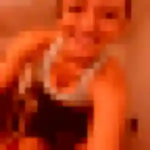 Celine, femme de 27 ans cherche rencontre adulte à Saint-Gilles-Croix-de-Vie
