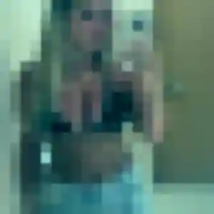 Jessica (36 ans) à Saint-Gilles-Croix-de-Vie propose un rencontre adulte ce soir