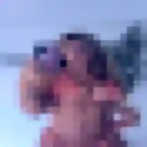 Nina, femme de 19 ans propose rencontre adulte à Saint-Jory