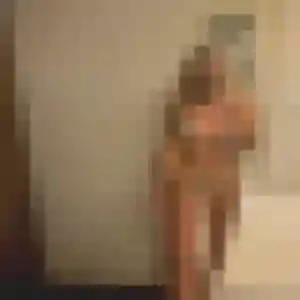 Profil de Estee à Saint-Julien-en-Genevois (33 ans) - rencontre adulte anonyme