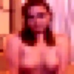 Leana (22 ans) à Saint-Just-Saint-Rambert cherche un rencontre adulte ce soir